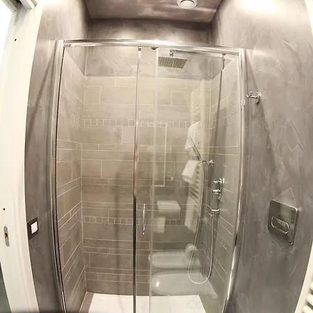 We Love לינה וארוחת בוקר רומא