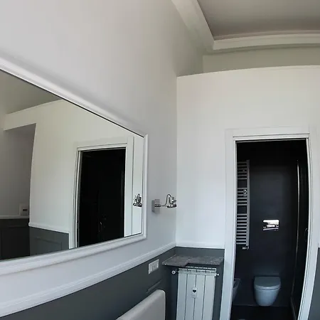 לינה וארוחת בוקר We Love