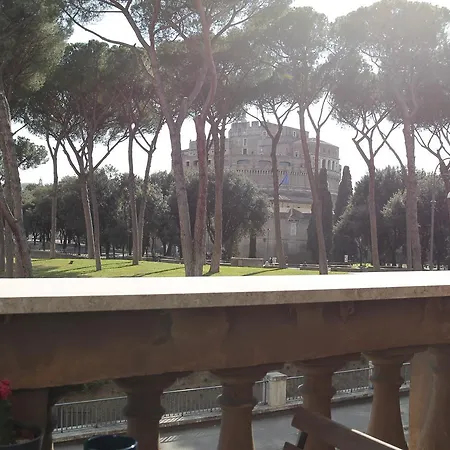 Bed & Breakfast We Love Roma